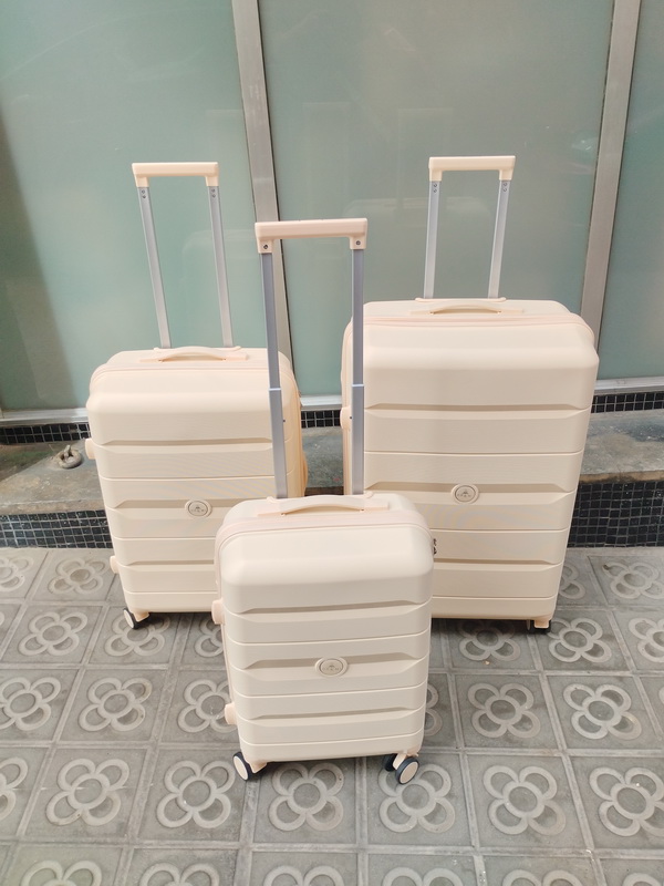 juego maleta viaje beige crema plastico 1u